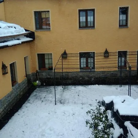 Hotel Rural Los Arguellos 2*