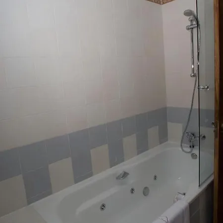 Rural Los Arguellos Hotel 2*