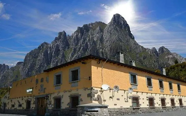 Rural Los Arguellos 2* Lugueros