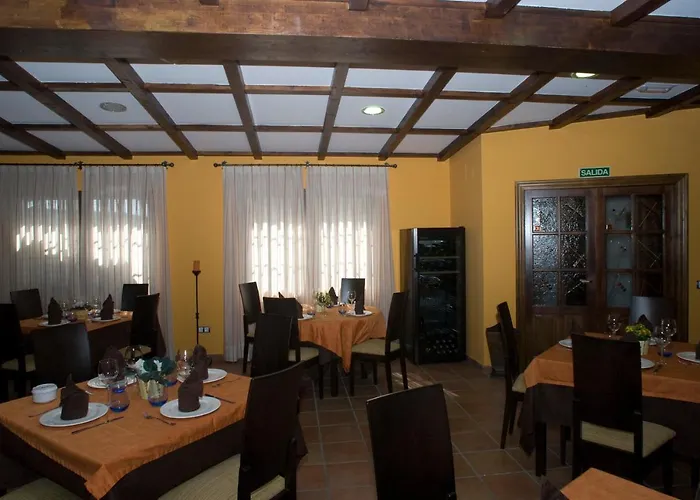 Rural Los Arguellos 2* Lugueros