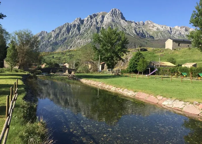 Rural Los Arguellos 2* Lugueros