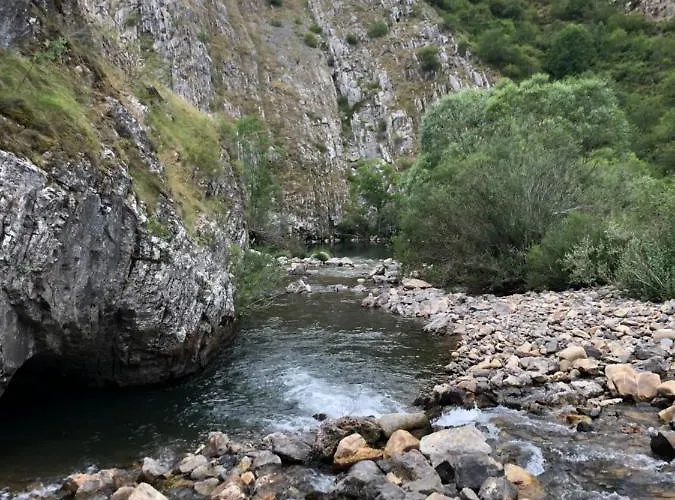 Rural Los Arguellos Szálloda Lugueros